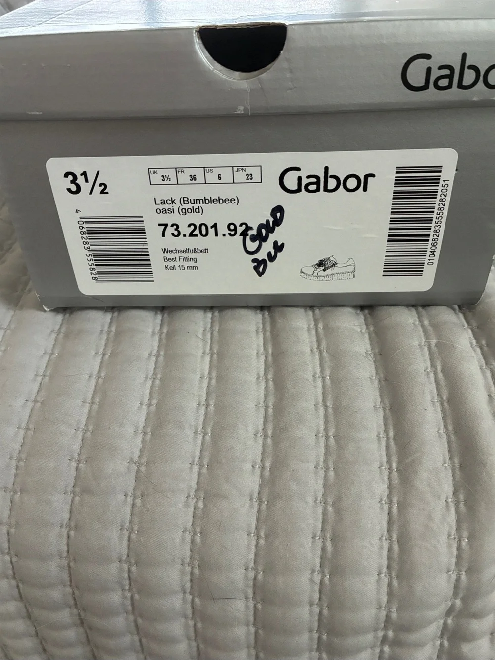 Gabor bumblebee shiny